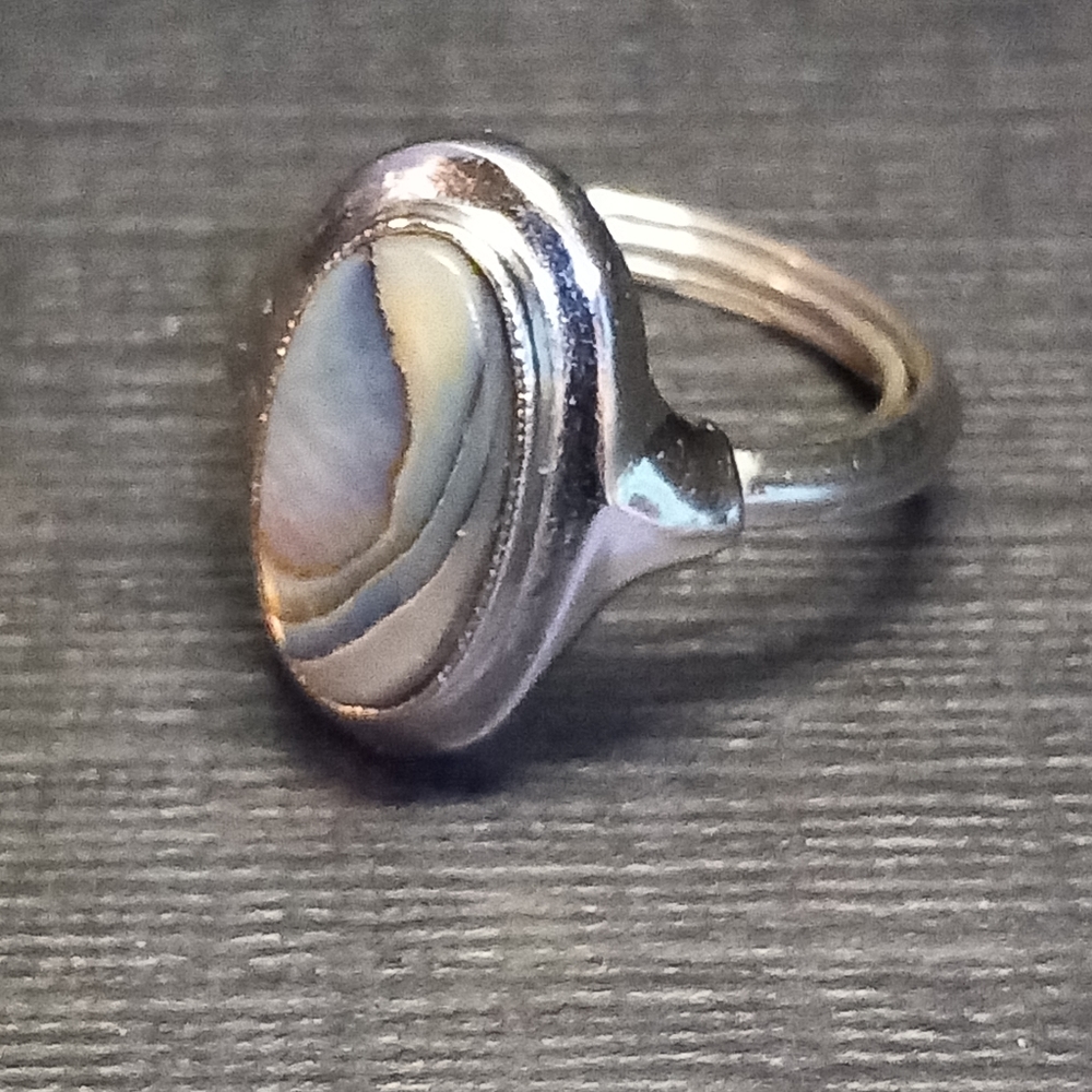 Silver tone Abalone Avon ring - Picture 3 of 8